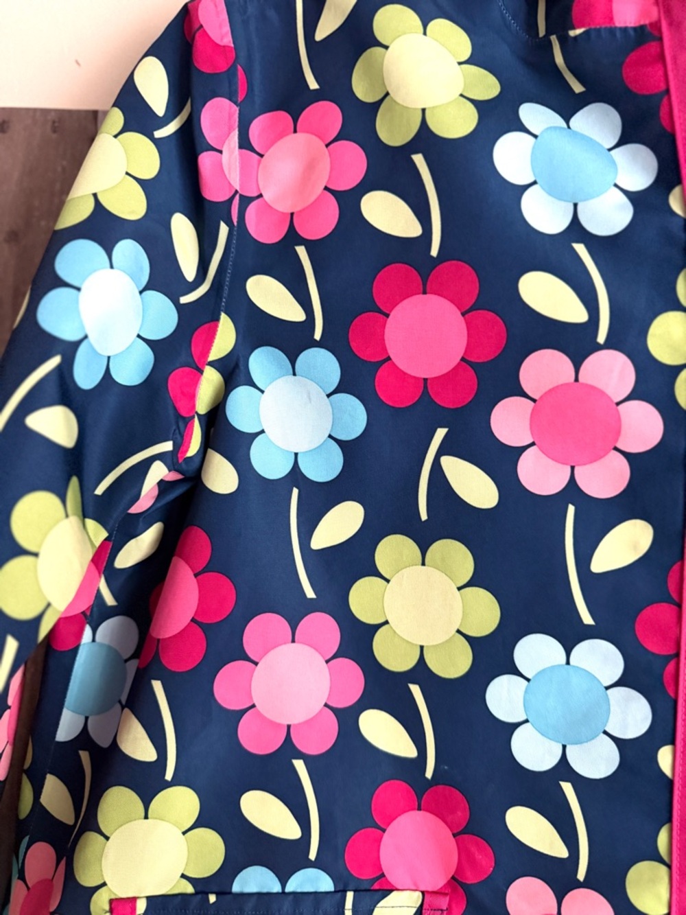 Gymboree Girls Raincoat with beautiful flower pattern - Picture 6 of 13